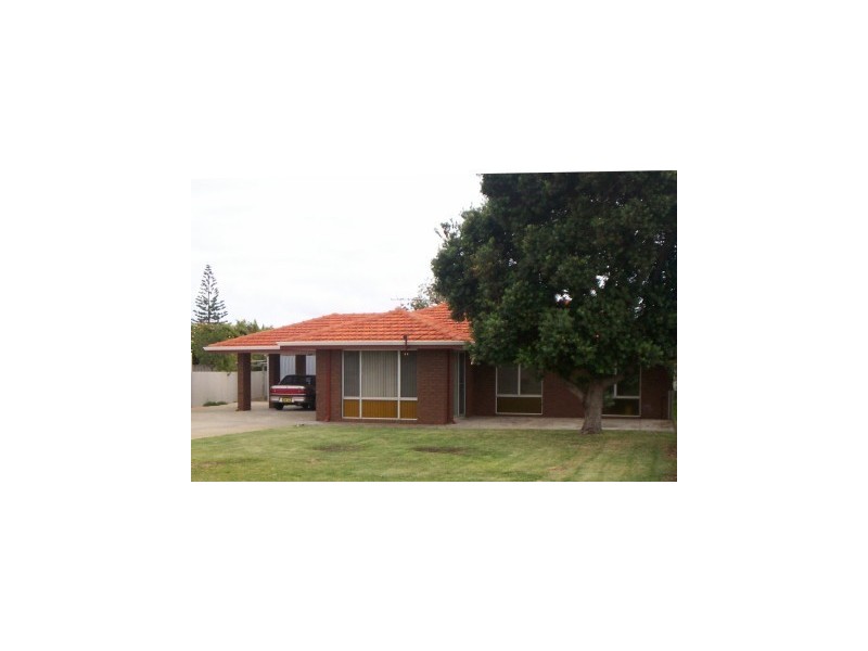 20 Malibu Road, Safety Bay WA 6169