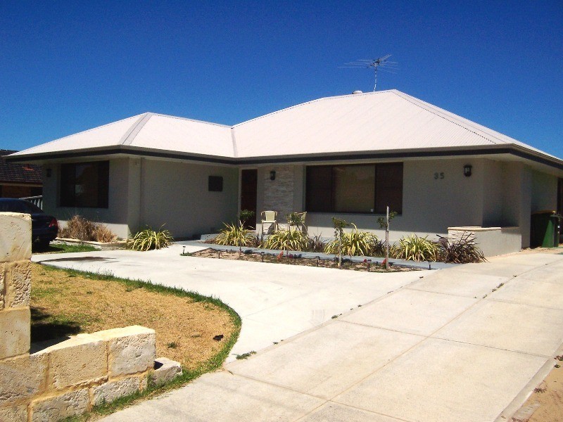 35 Carlisle Street, Shoalwater WA 6169