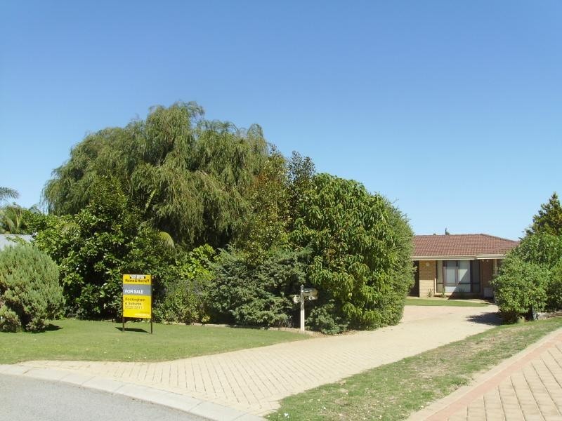 10 Glenroy Gardens, Port Kennedy WA 6172