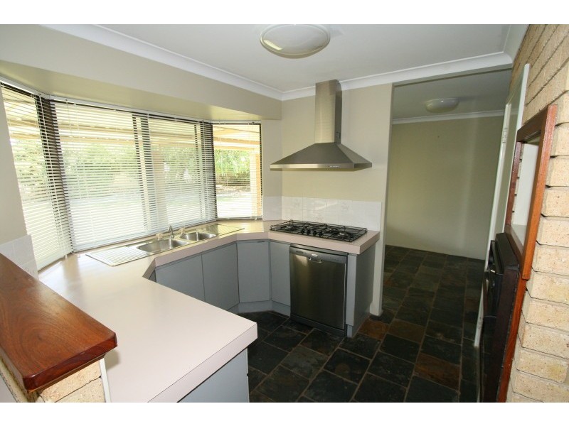 10 Glenroy Gardens, Port Kennedy WA 6172