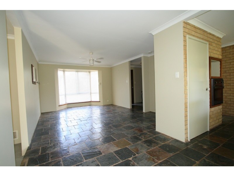 10 Glenroy Gardens, Port Kennedy WA 6172