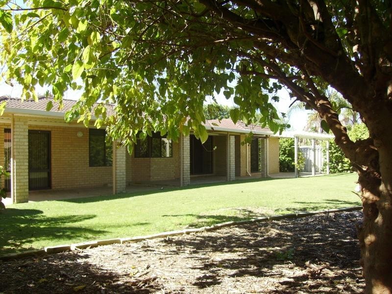 10 Glenroy Gardens, Port Kennedy WA 6172