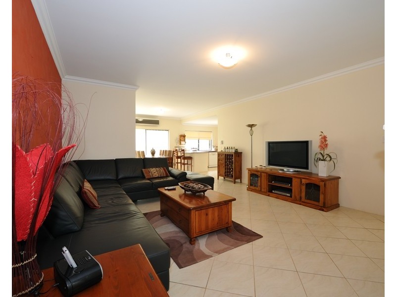 7 Fontenay Court, Port Kennedy WA 6172