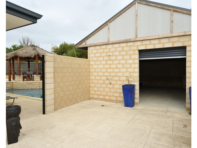 7 Fontenay Court, Port Kennedy WA 6172