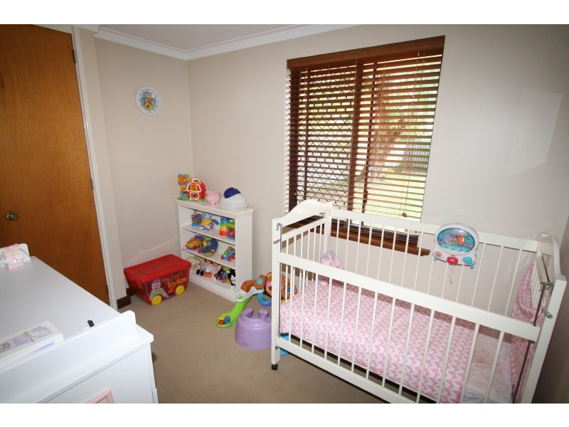 12 Yarle Court, Cooloongup WA 6168