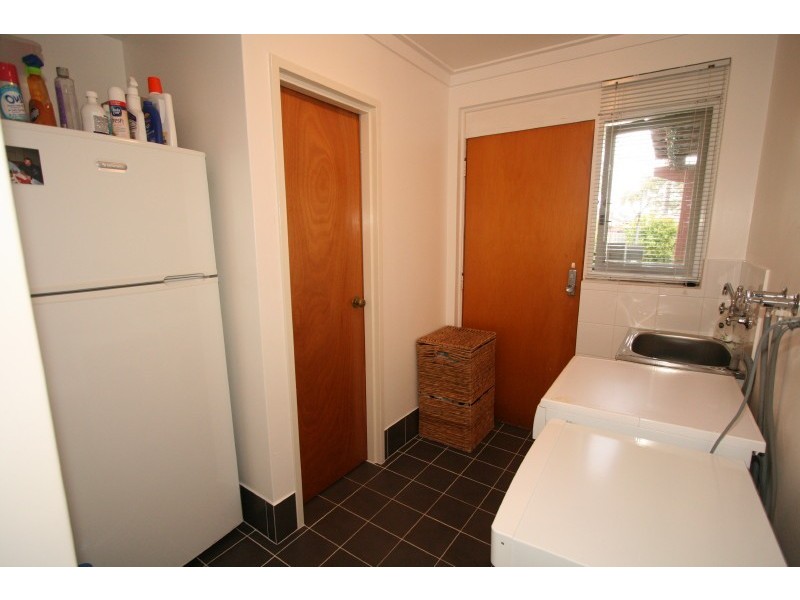 12 Yarle Court, Cooloongup WA 6168