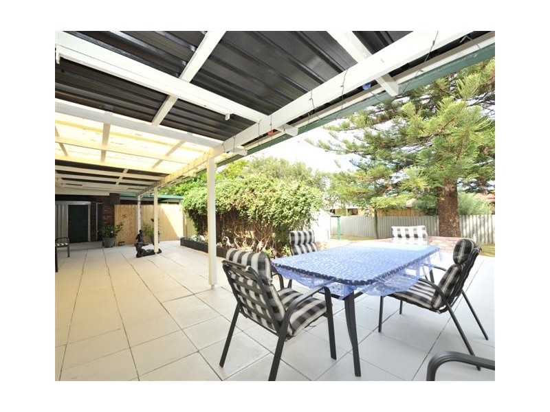 13 Sycamore Close, Rockingham WA 6168