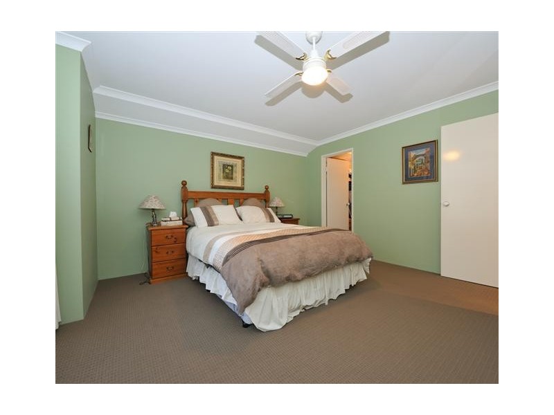 16 Tangier Parkway, Port Kennedy WA 6172