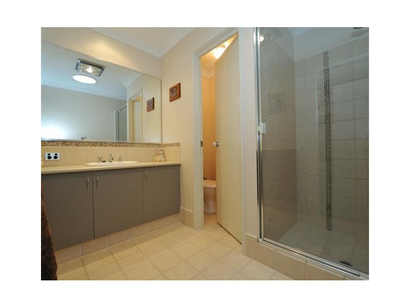 16 Tangier Parkway, Port Kennedy WA 6172