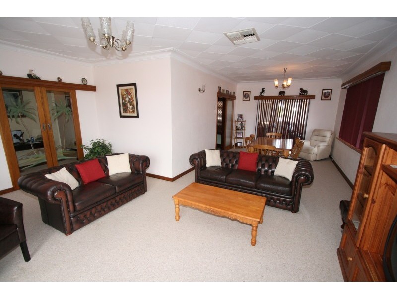 13 Wavelea Street, Safety Bay WA 6169