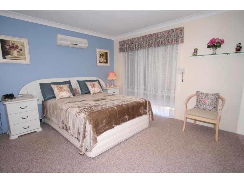 17 Barbrook Way, Warnbro WA 6169