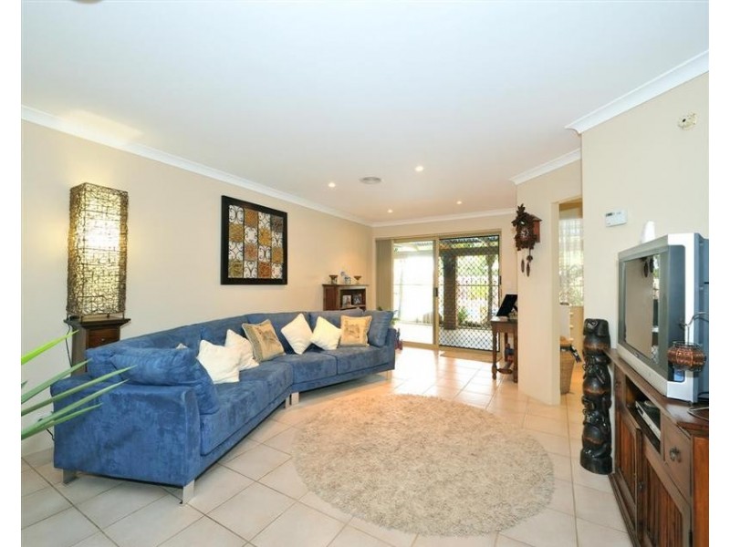 12 Glencoe Place, Cooloongup WA 6168