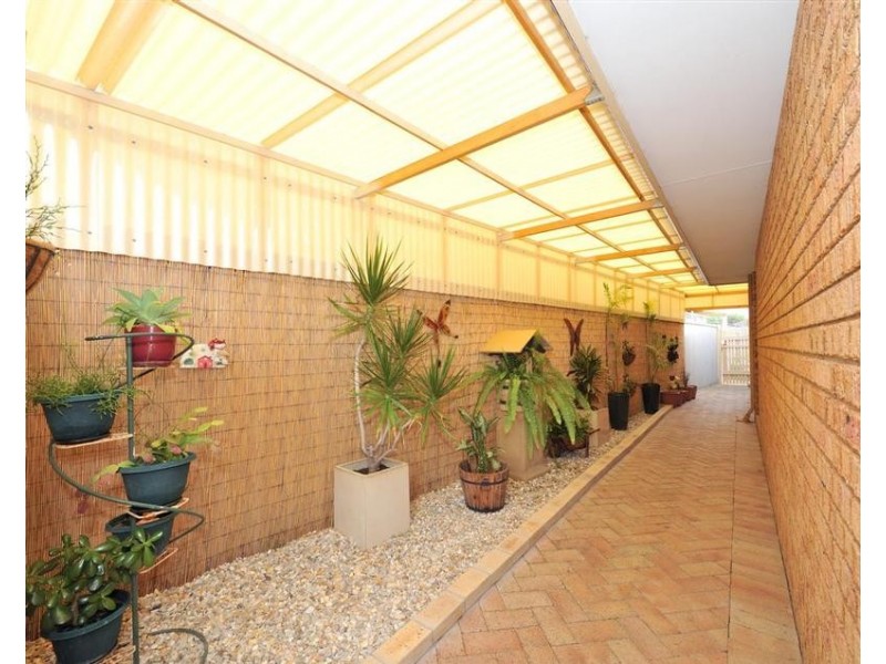 12 Glencoe Place, Cooloongup WA 6168