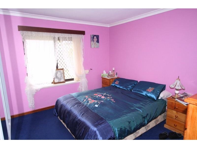 16 Apus Close, Rockingham WA 6168