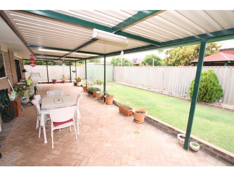 16 Apus Close, Rockingham WA 6168