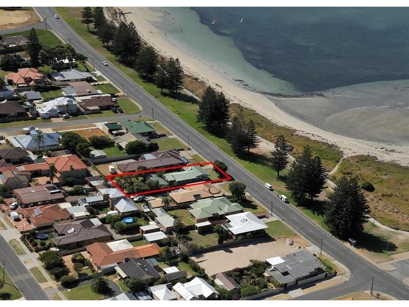 260 Safety Bay Road, Safety Bay WA 6169