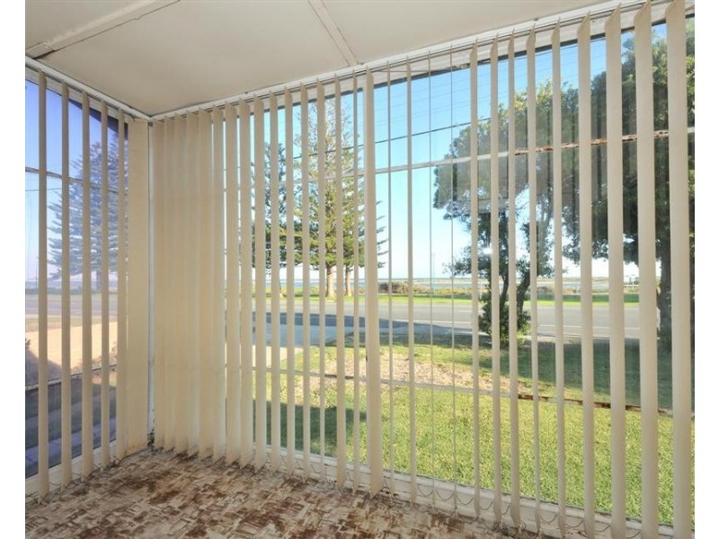 260 Safety Bay Road, Safety Bay WA 6169