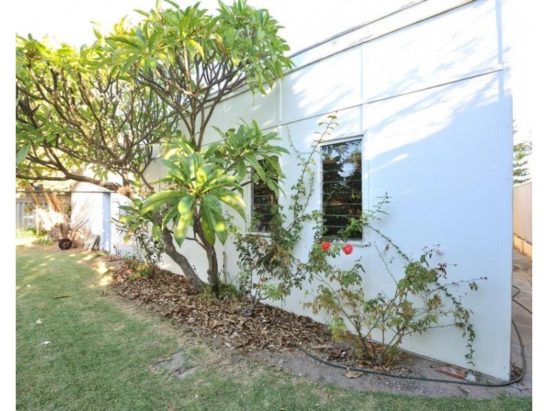 260 Safety Bay Road, Safety Bay WA 6169