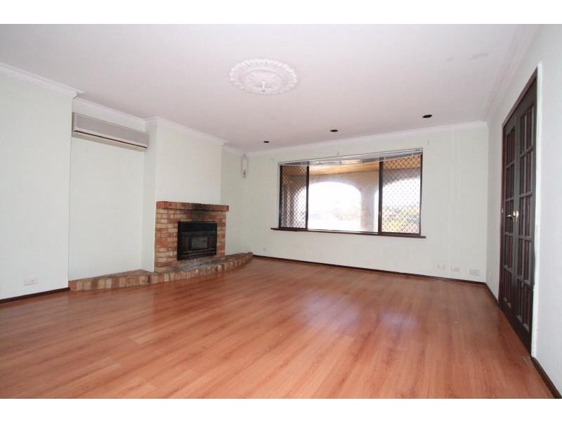 10 Charthouse Road, Safety Bay WA 6169