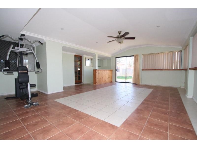 10 Charthouse Road, Safety Bay WA 6169