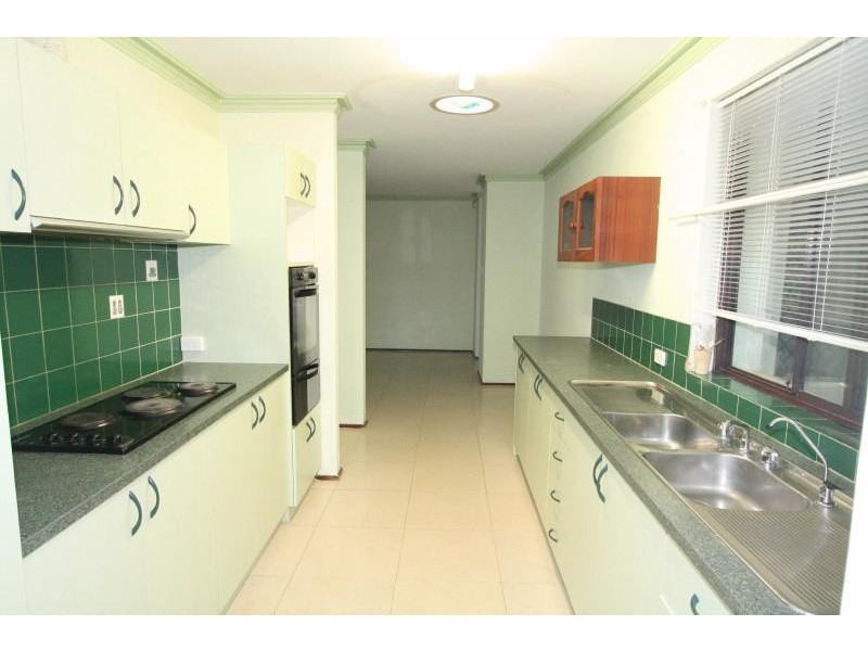 10 Charthouse Road, Safety Bay WA 6169