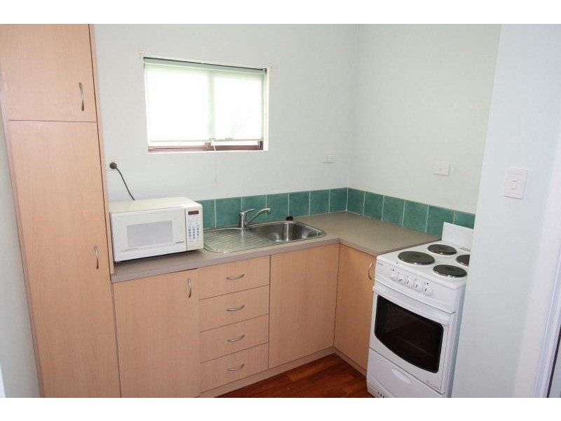 10 Charthouse Road, Safety Bay WA 6169