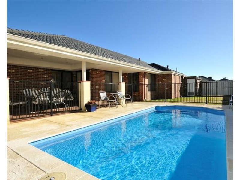 28 Oceanrunner Boulevard, Shoalwater WA 6169