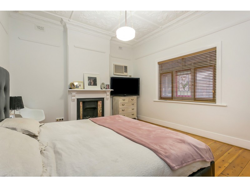 9 St Lawrence Avenue, Croydon SA 5008