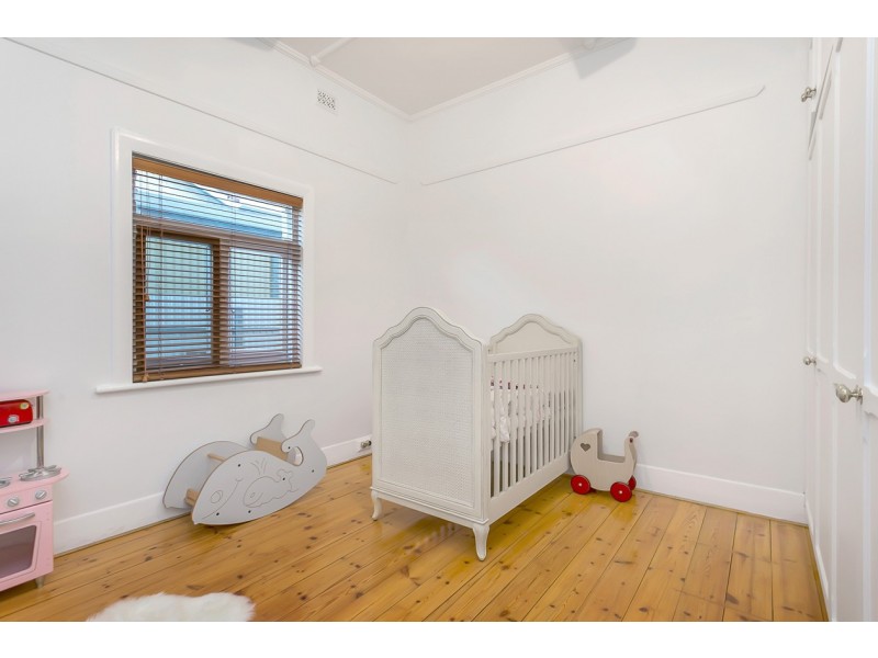 9 St Lawrence Avenue, Croydon SA 5008