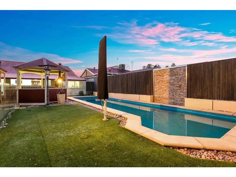 9 St Lawrence Avenue, Croydon SA 5008