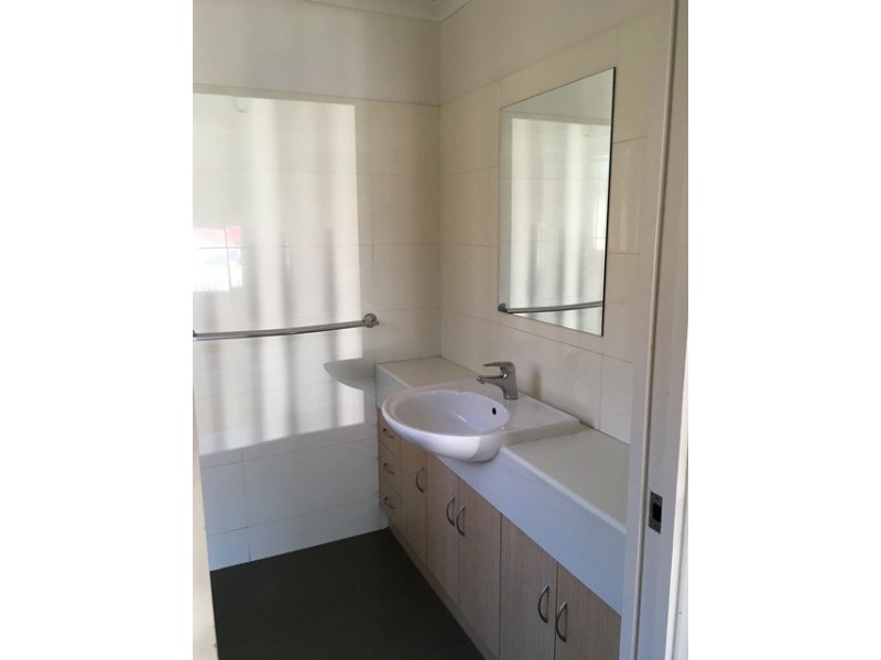 1A Cross St, Queenstown SA 5014