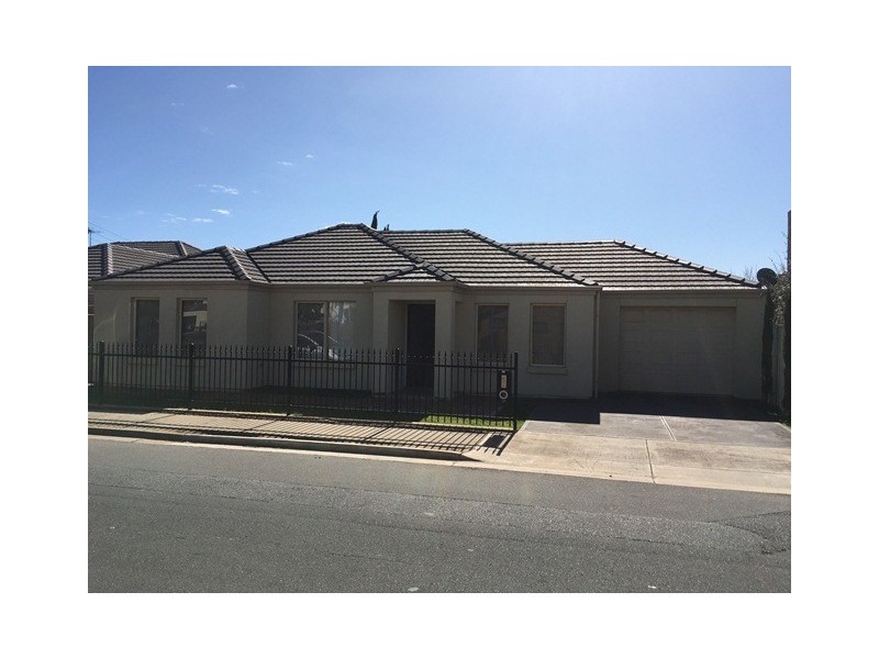 1A Cross St, Queenstown SA 5014