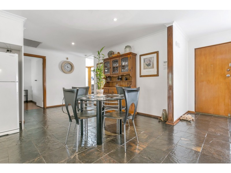 4 Pioneer Circuit, Queenstown SA 5014