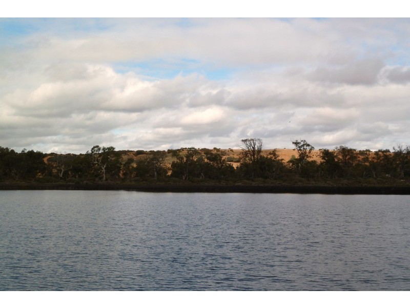 Berth 70 Pelican Drive, Mannum SA 5238