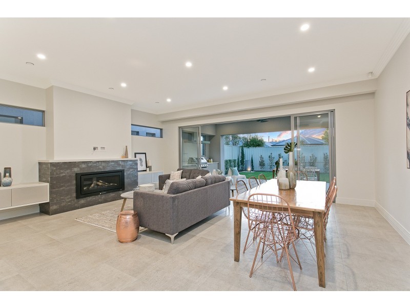 5A Rodgers Avenue, Henley Beach South SA 5022