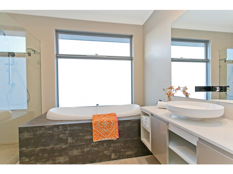 5A Rodgers Avenue, Henley Beach South SA 5022