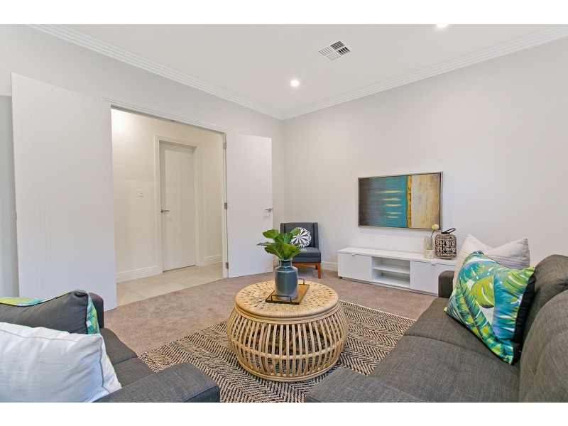 5A Rodgers Avenue, Henley Beach South SA 5022