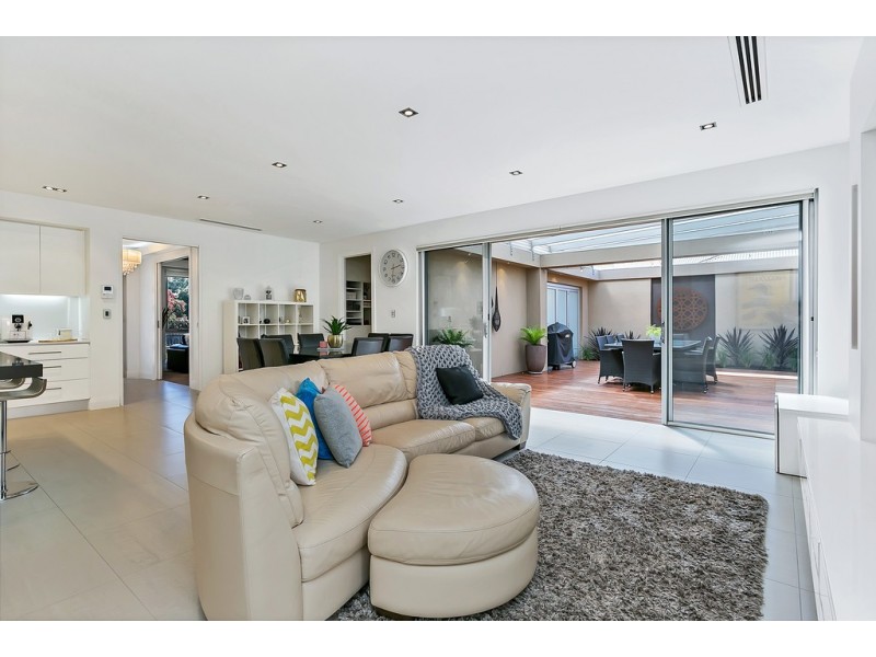 25 Elliott Street, Campbelltown SA 5074