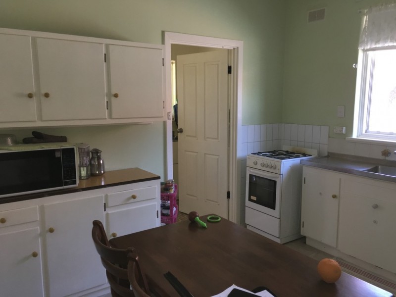 8 Guildford Street, Clearview SA 5085