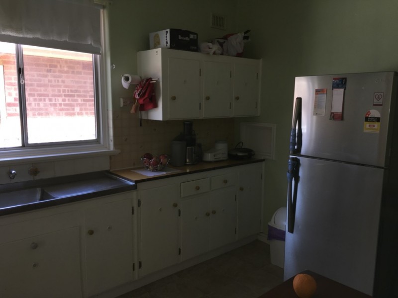 8 Guildford Street, Clearview SA 5085