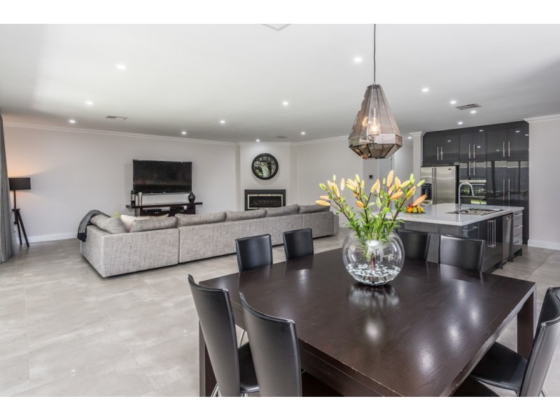 1 Egmont Terrace, Erindale SA 5066