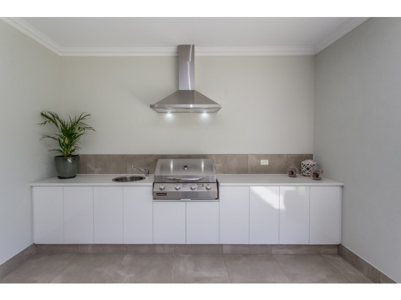 1 Egmont Terrace, Erindale SA 5066