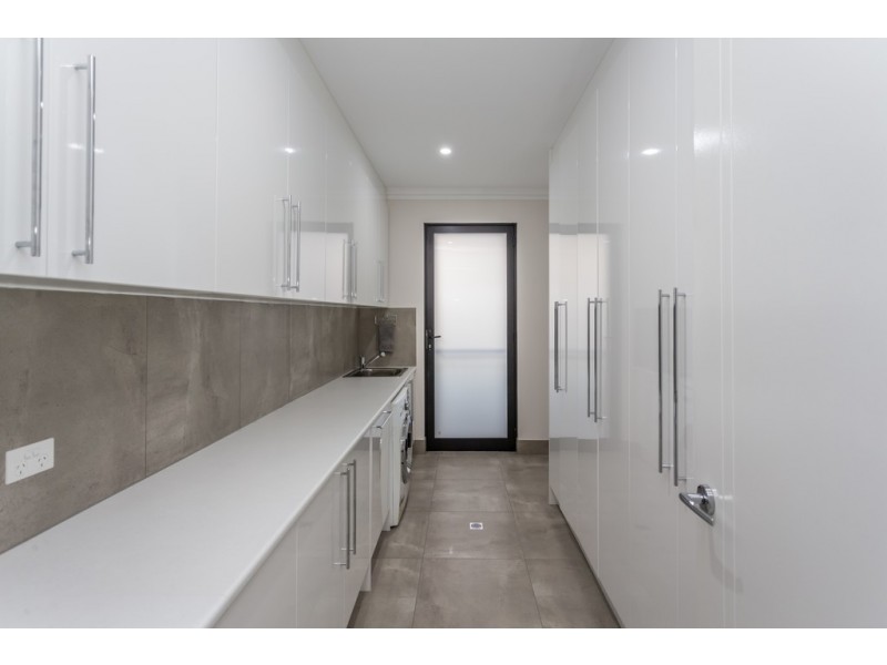 1 Egmont Terrace, Erindale SA 5066