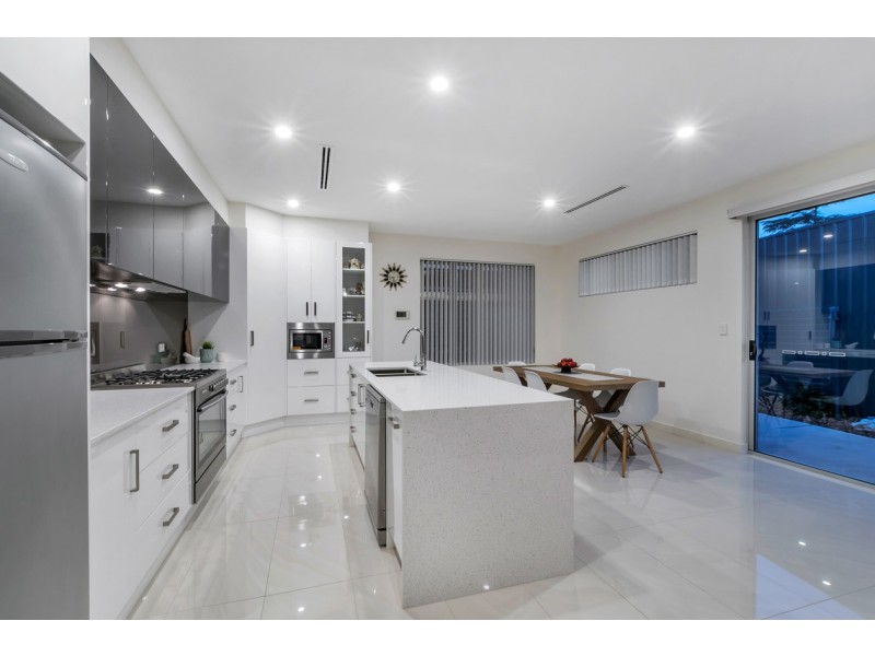 18 Crispian Street, Fulham SA 5024