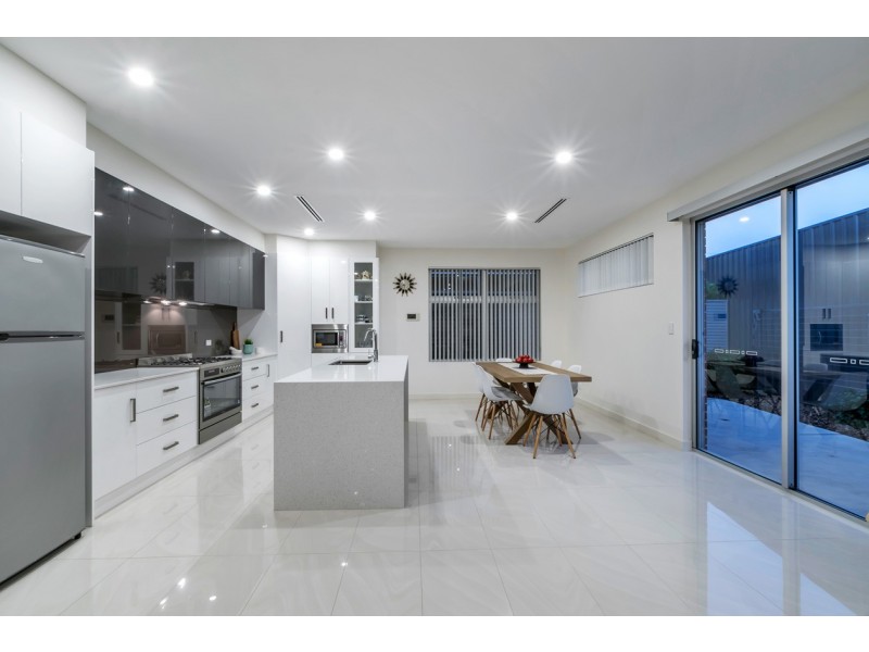 18 Crispian Street, Fulham SA 5024