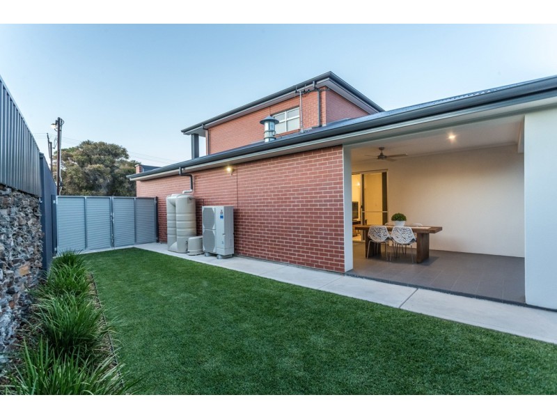 18 Crispian Street, Fulham SA 5024