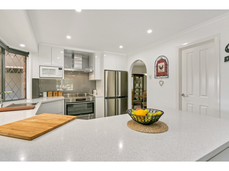 25 Trowbridge Circuit, Gulfview Heights SA 5096