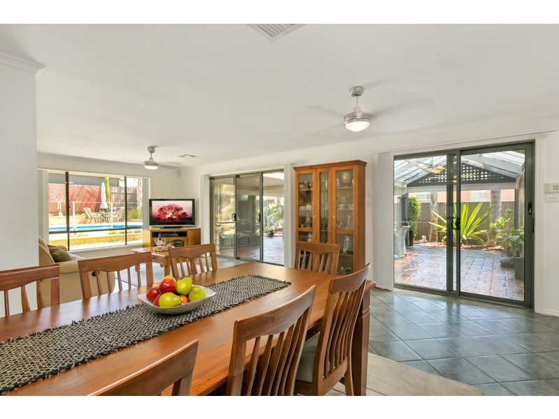 25 Trowbridge Circuit, Gulfview Heights SA 5096