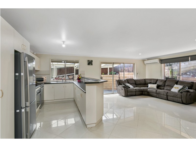 2B Romney Road, Happy Valley SA 5159