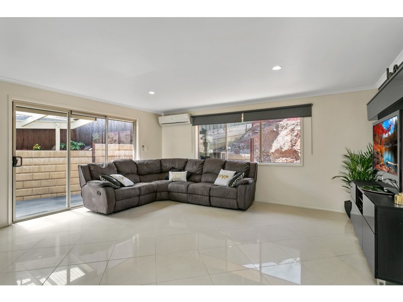 2B Romney Road, Happy Valley SA 5159